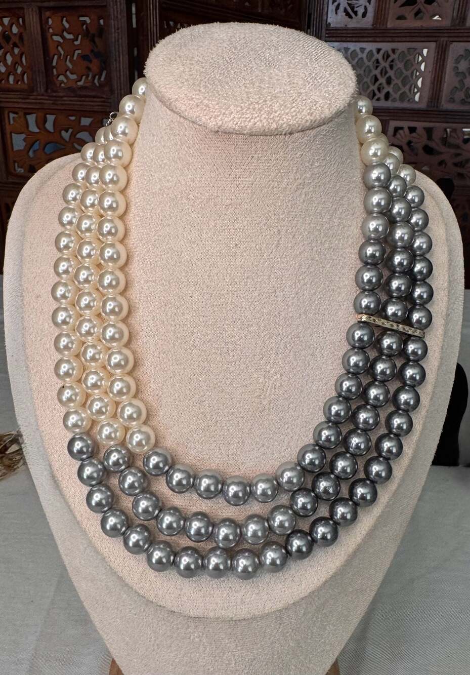 Tiered Multi-Strand Two-Tone Faux Pearl Necklace in Cream and Gunmetal Grey
